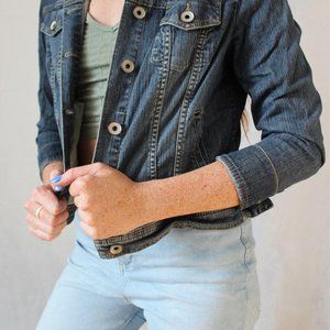 Essential blue jean jacket